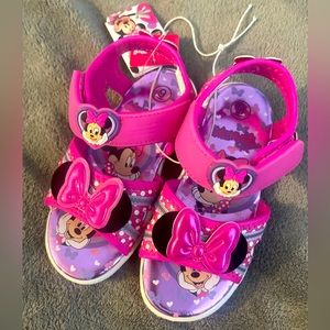 💖Adorable Disney Minnie Mouse Light Up Sandal • Size 9💖